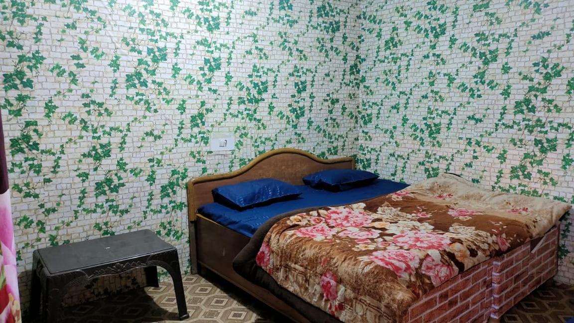 Tweepersoonskamer met Gedeelde Badkamer