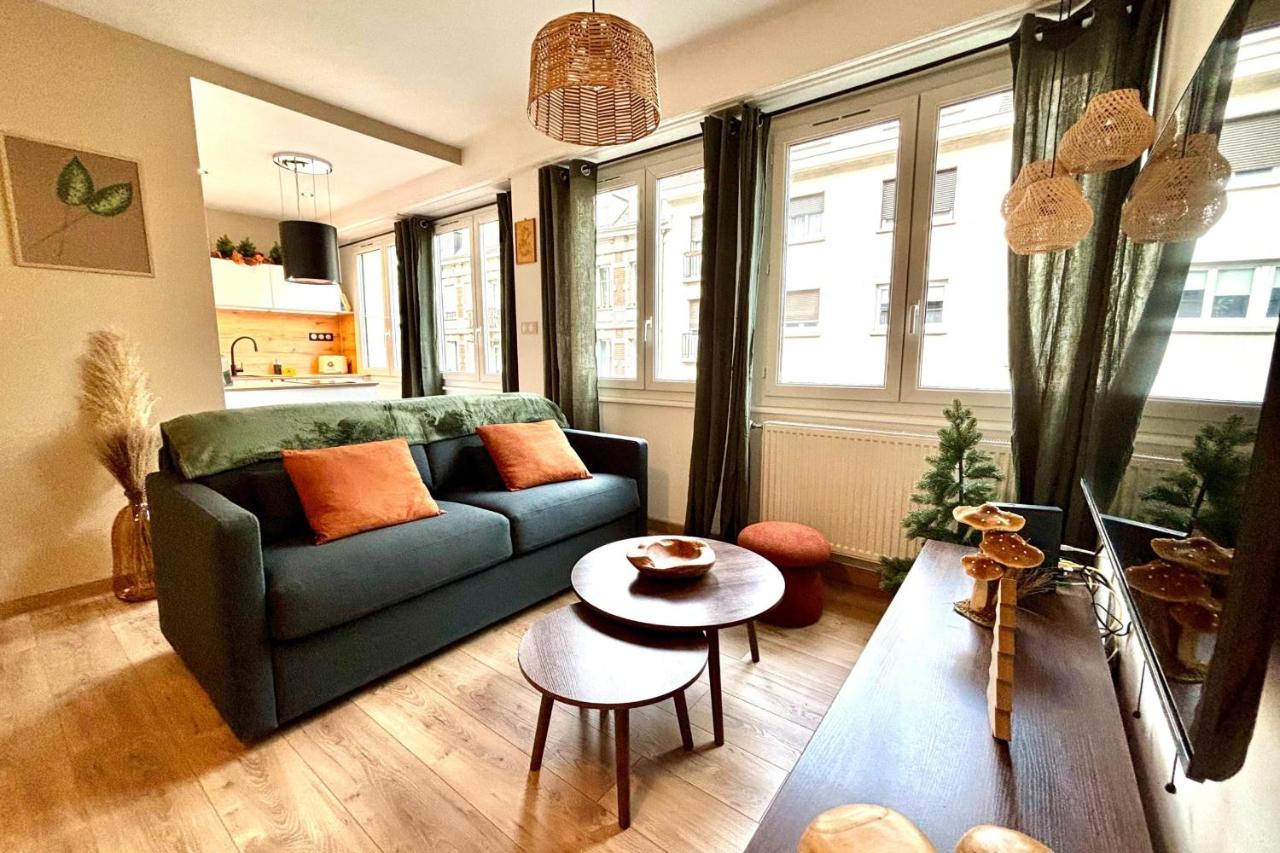 Nice T2 in the heart of the Poincaré district - Chambres d’hôtes