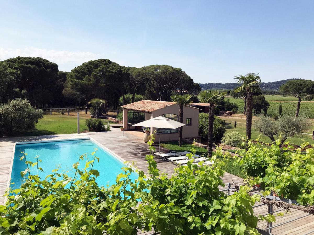 Suite - Vue sur Piscine