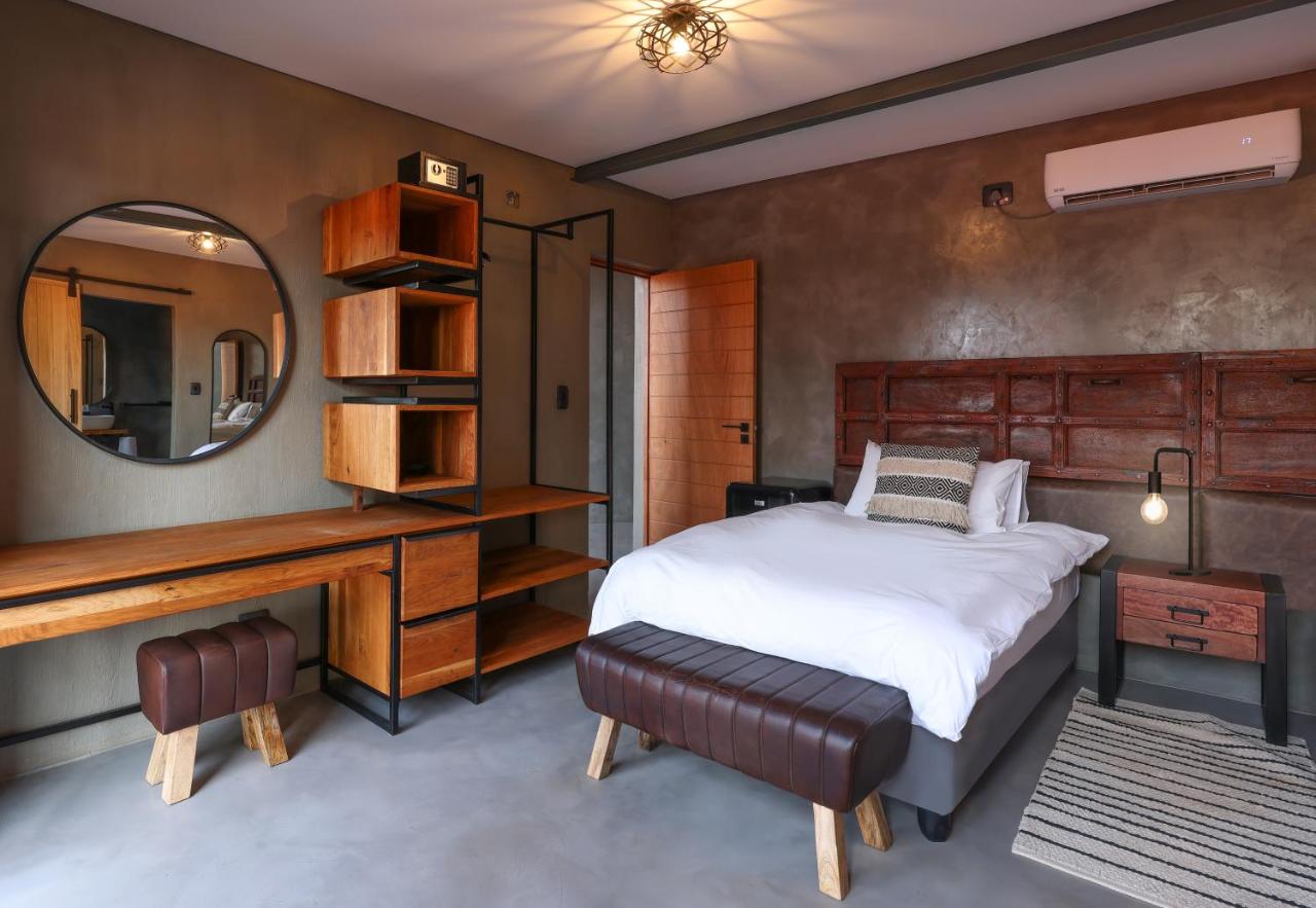Deluxe Double or Twin Room with Garden View