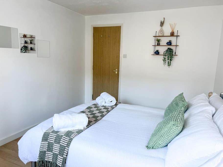 Cosy & Modern Flat In Islington- 15 minute walk from Emirates Stadium - B&B London