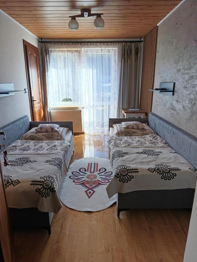 Zweibettzimmer mit eigenem Bad