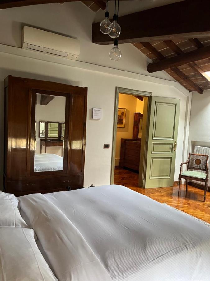 Standard Zimmer mit Kingsize-Bett