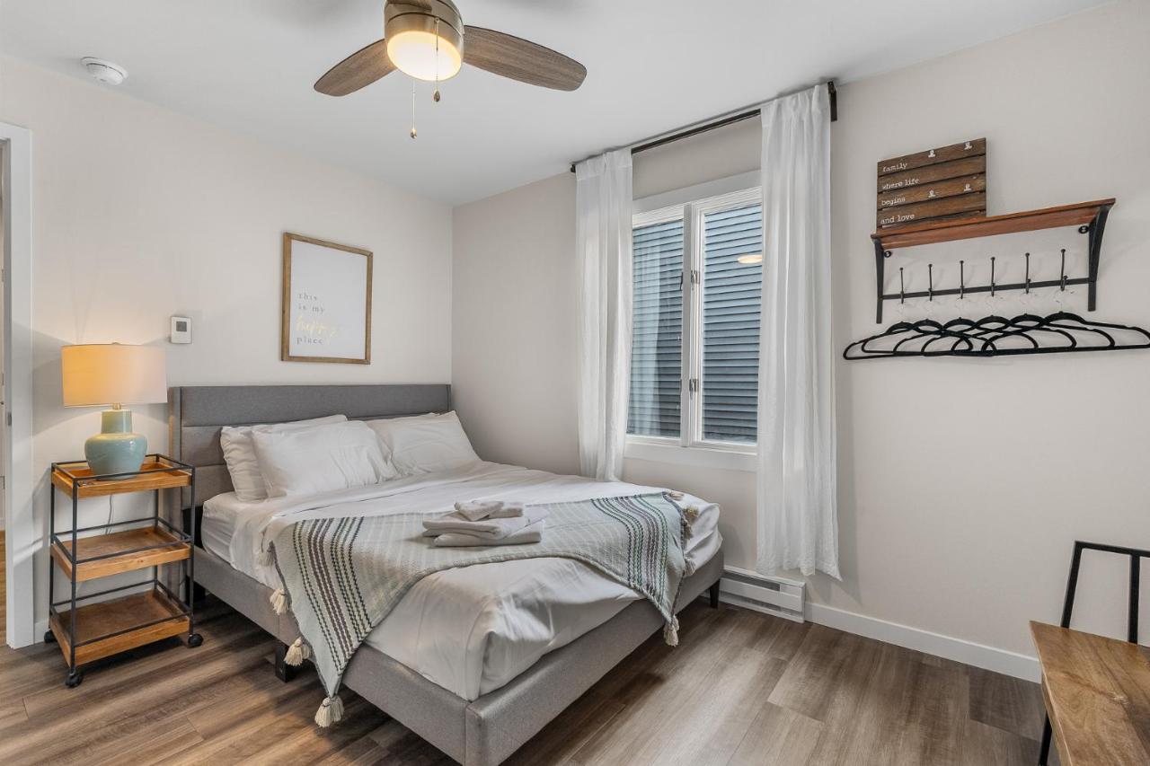 Prosecco by Simple Life Rentals - B&B Fish Creek