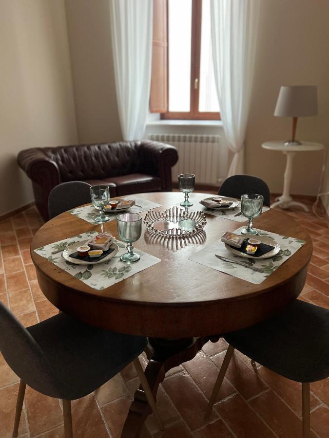 Dimora Largo Silvestro dell'Aquila- Centro Storico - Chambres d’hôtes L'Aquila