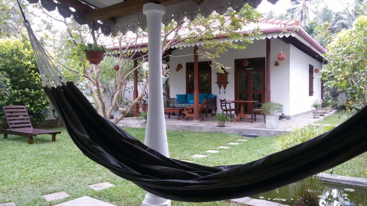 Lilly House - B&B Unawatuna