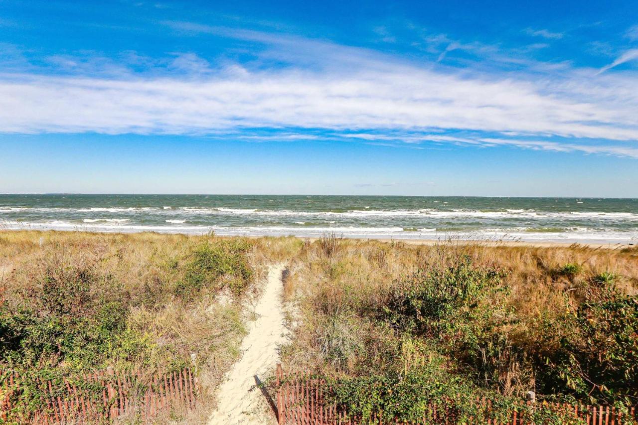 1866 EOV Beach Suite - B&B North Camellia Acres