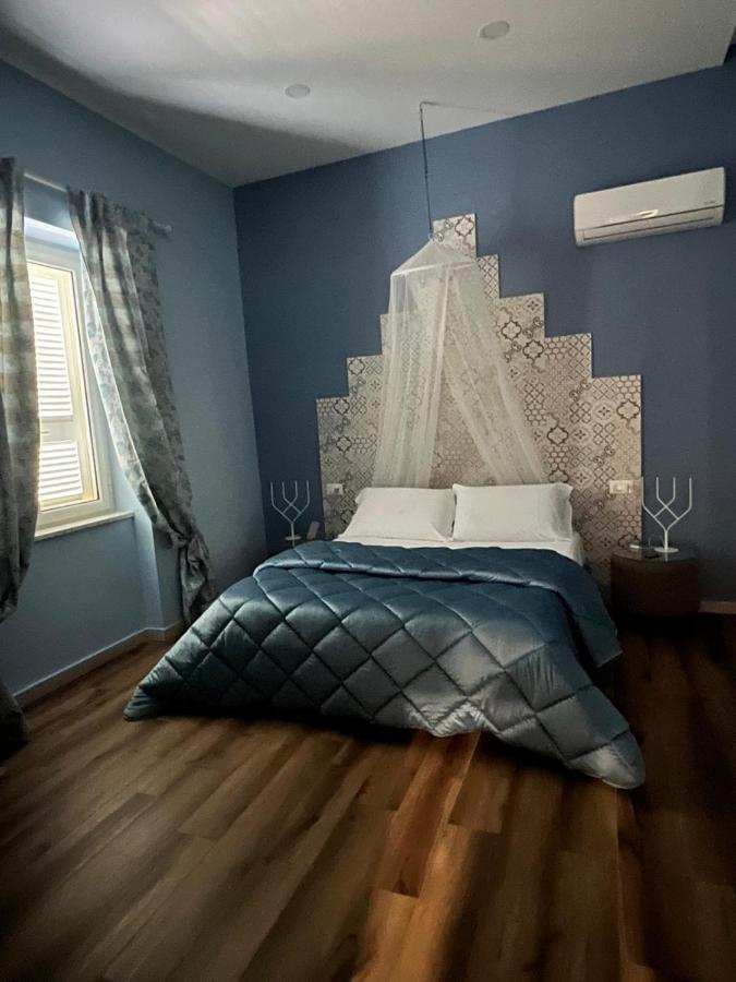 Deluxe Double Room (2 Adults + 1 Child)