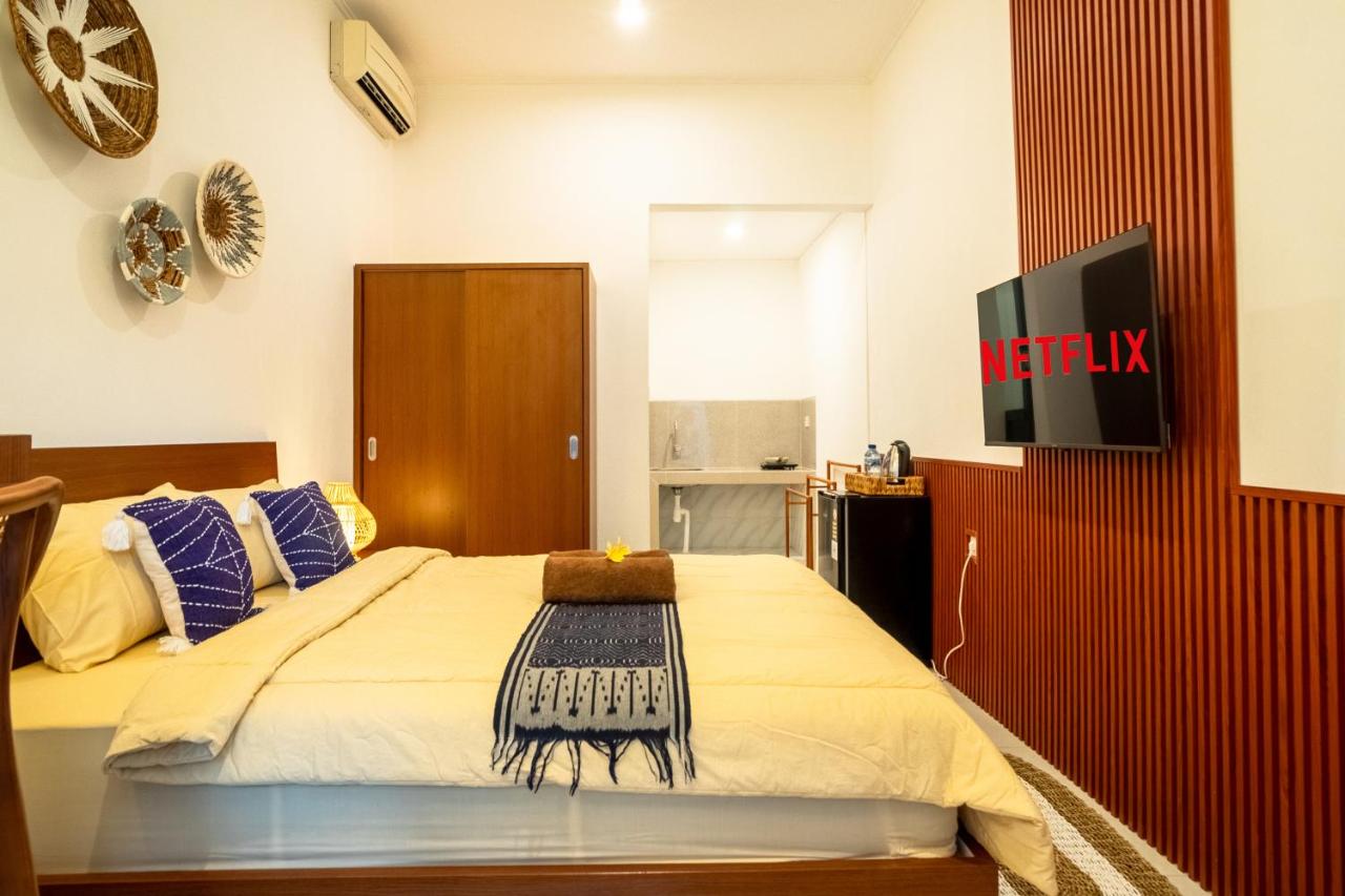 Standard Queen Room