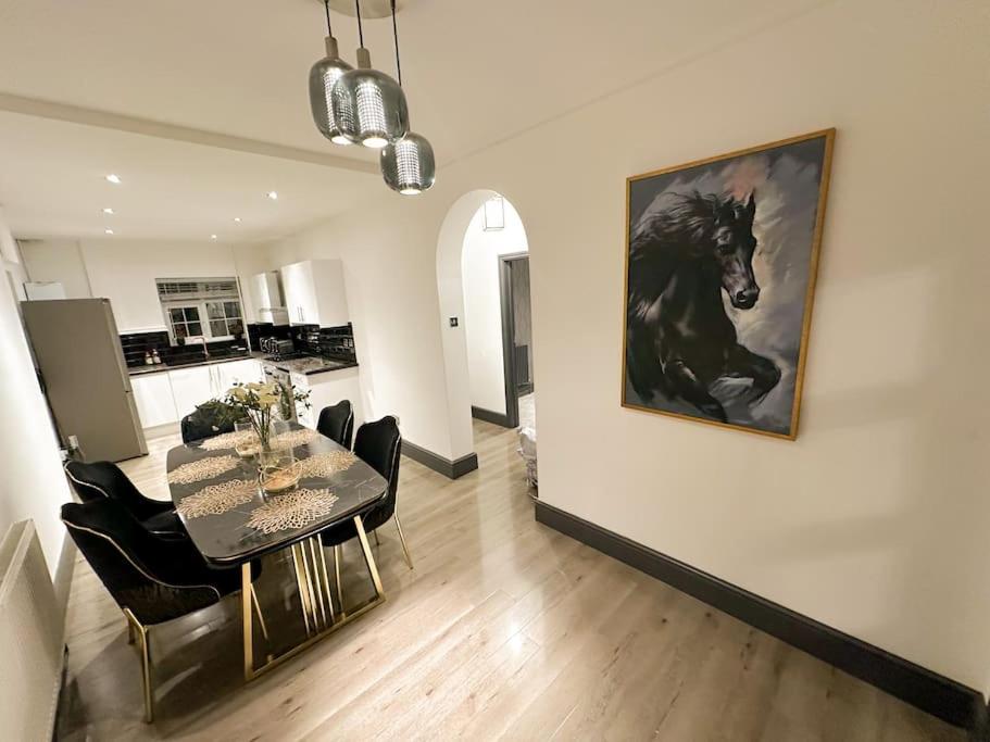 Beautiful cosy 2 bed whole flat - B&B
