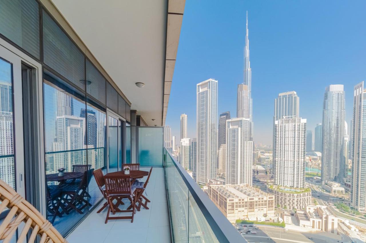 Burj Khalifa Downtown Views - Highest Infinity Pool in Downtown - Bed and Breakfast Dubai