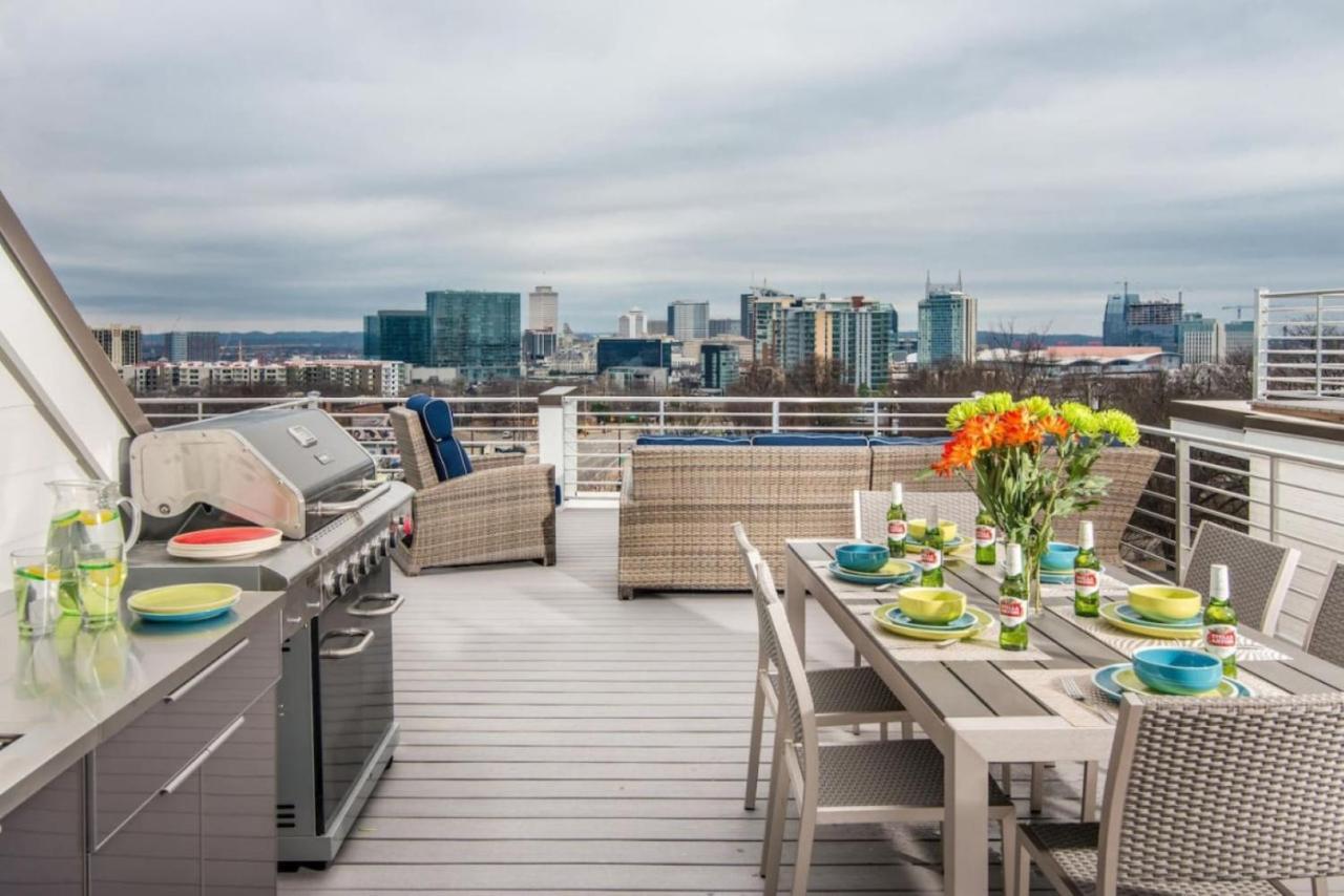 The NEW Nashview Rooftop-Skyline View - Sleeps 12 - B&B