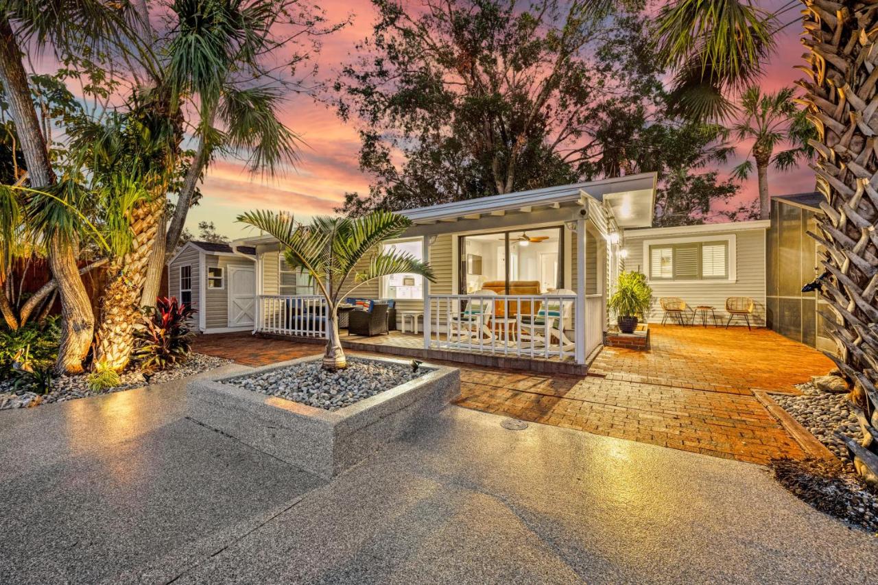 Canal Front Home in Sarasota with Private Heated Pool & Outdoor Patio! - Ferienwohnung Sarasota
