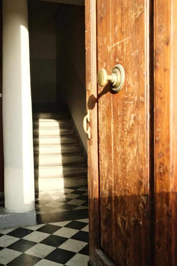 Lunaria Suites - Fyodor Dostoyevsky's house - B&B