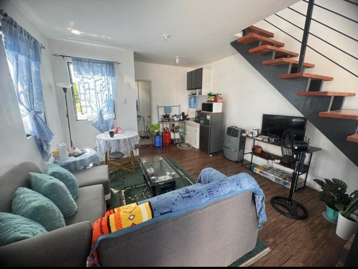 Lubrin Townhouse - Bed and Breakfast San Pablo