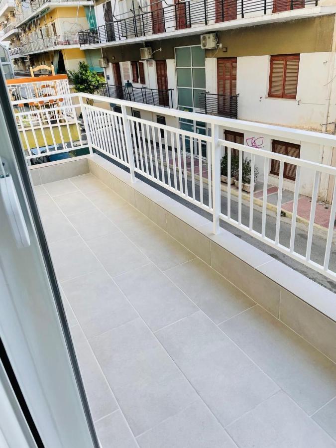 Loutraki Cubes Apartment - Ferienwohnung Loutráki