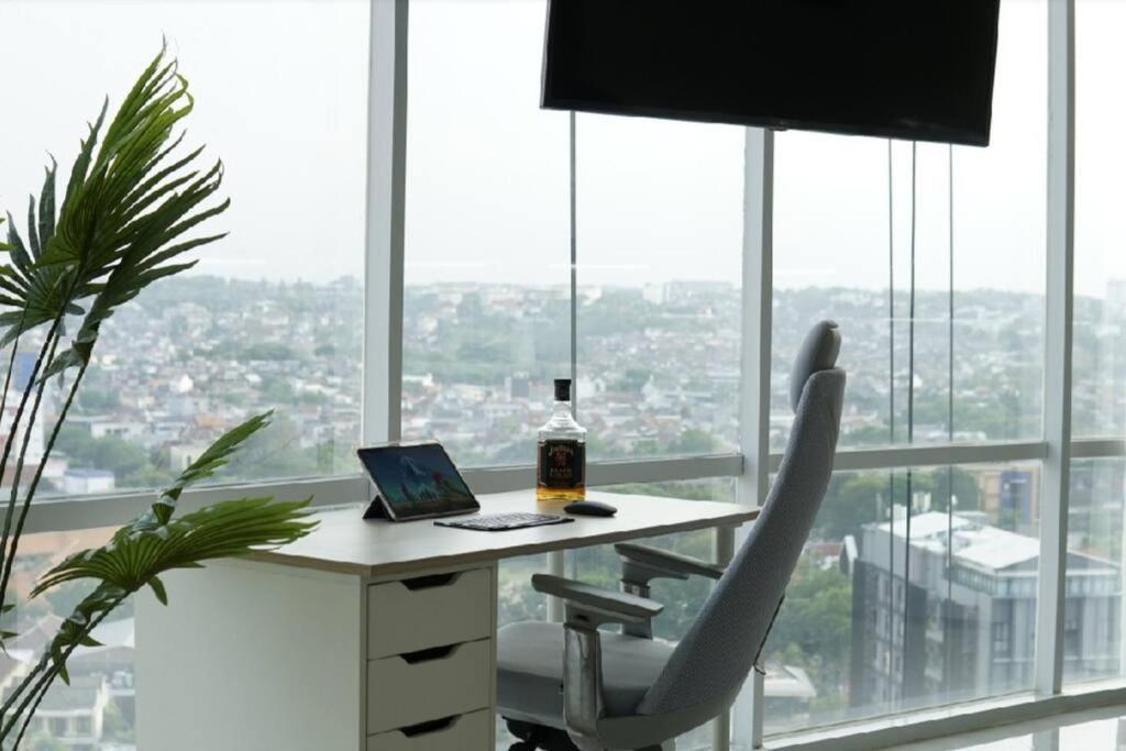 Apartment with panoramic view in Semarang - Ferienwohnung