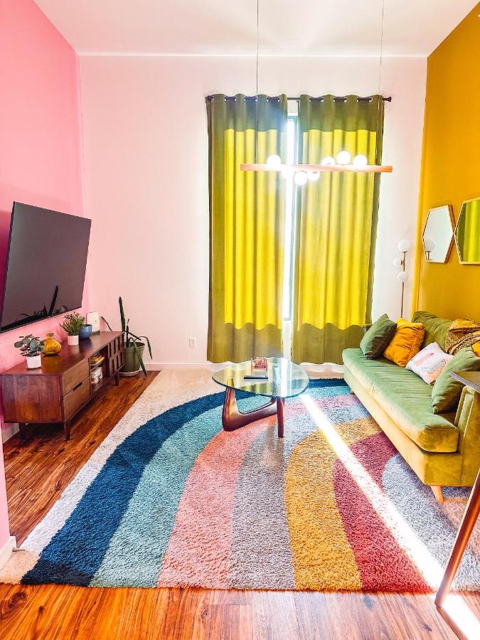 Vintage Vibes - Minutes From The Broadway Buzz - B&B Nashville