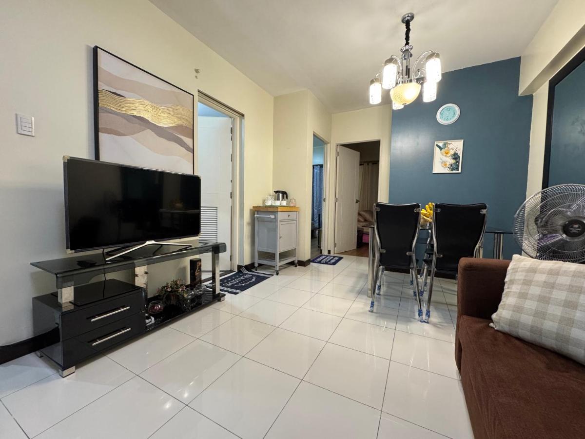 Zinnia North Tower 3202 - B&B Manila