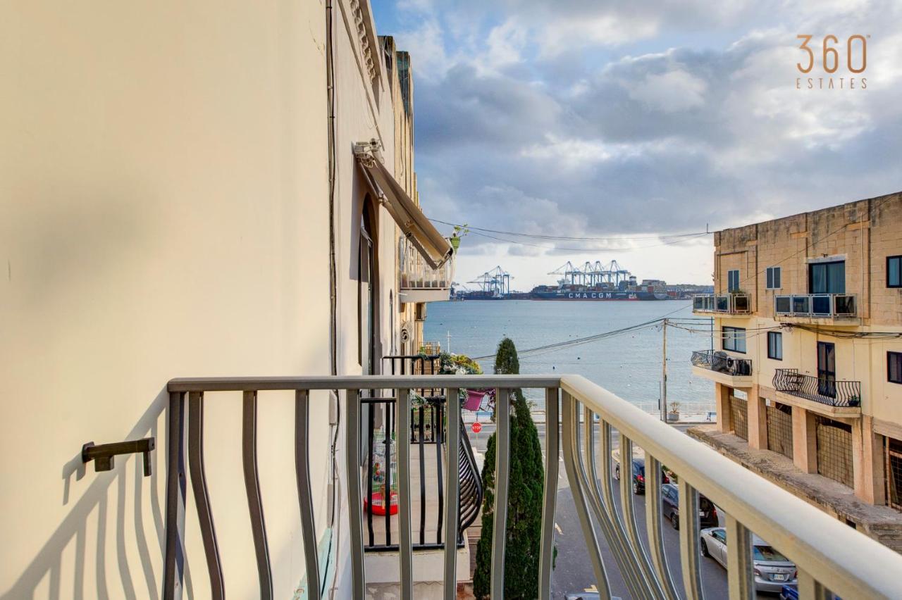 Cosy 3BR home Apt with private balcony in B'Bugia - B&B Birżebbuġa