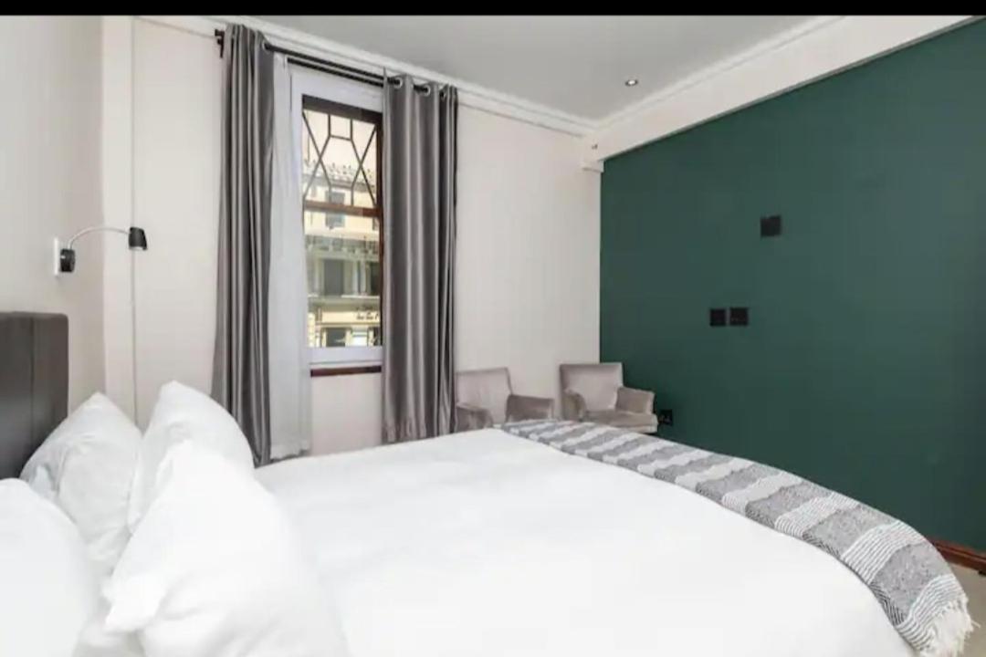 Namaqua House- Cape Comfort Stays - B&B