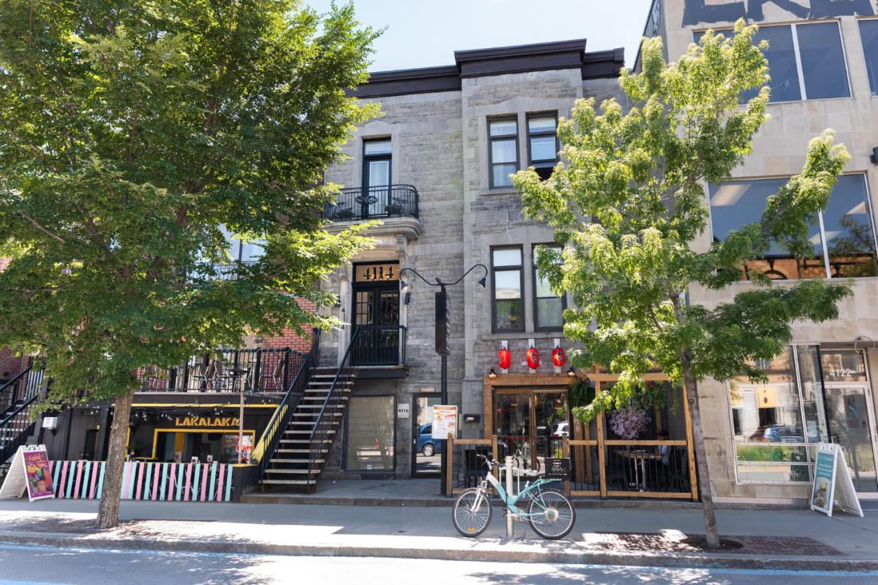 #7 - Charming Studio - Self Check in - Plateau - St-Denis - AC - TV - Bed and Breakfast Montréal