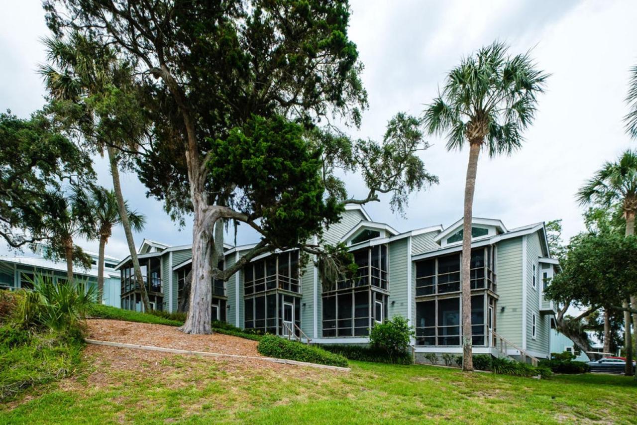 Whitman by the C townhouse - Bed and Breakfast Cedar Key