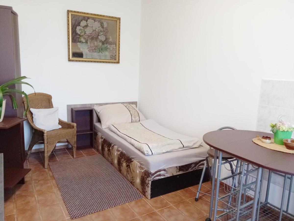 Budget Single Room