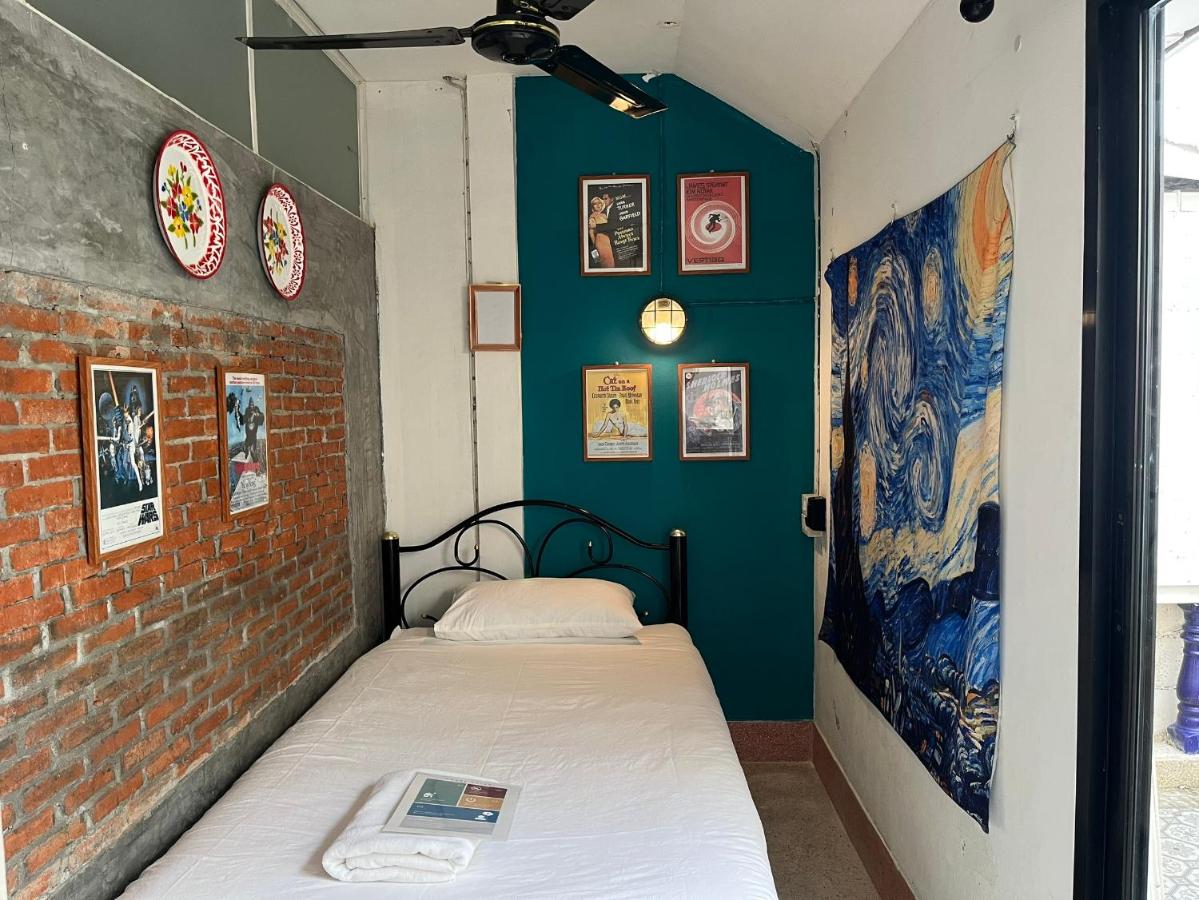 Single Room with Balcony
