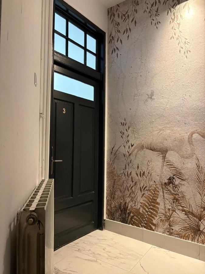 Boutique Old City 6 - Bed and Breakfast Boekarest