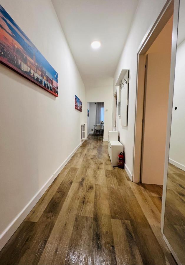 Gabriel House - parking and station - B&B