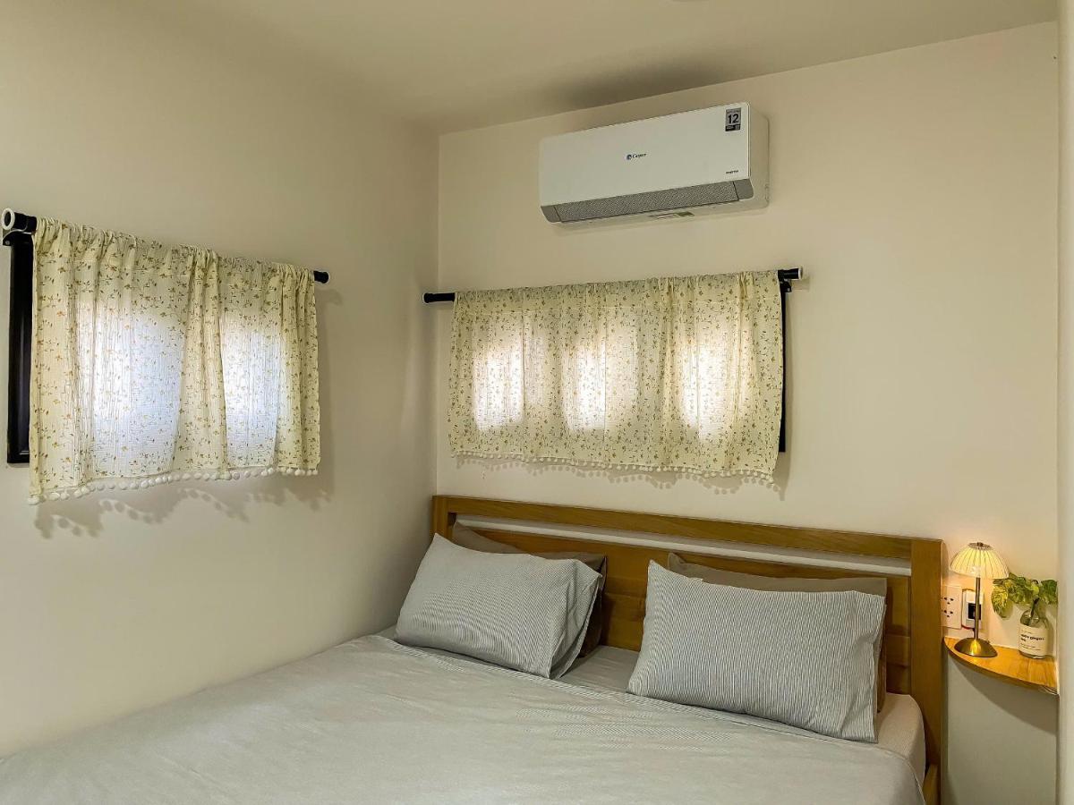 One-Bedroom Apartment with Garden View