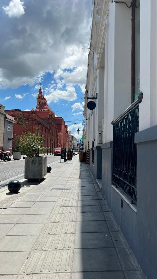 Studio Moderno en Paseo Caseros - B&B