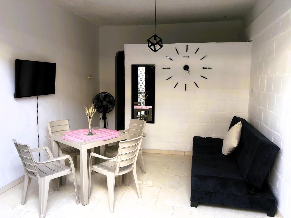 Apartamento primer piso bonito - Chambres d’hôtes