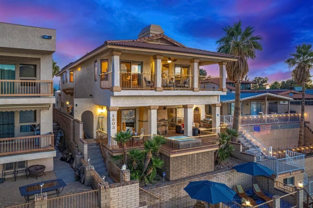 Riverside Retreat- Spacious 5-Bedroom Getaway in Bullhead City! - Ferienwohnung