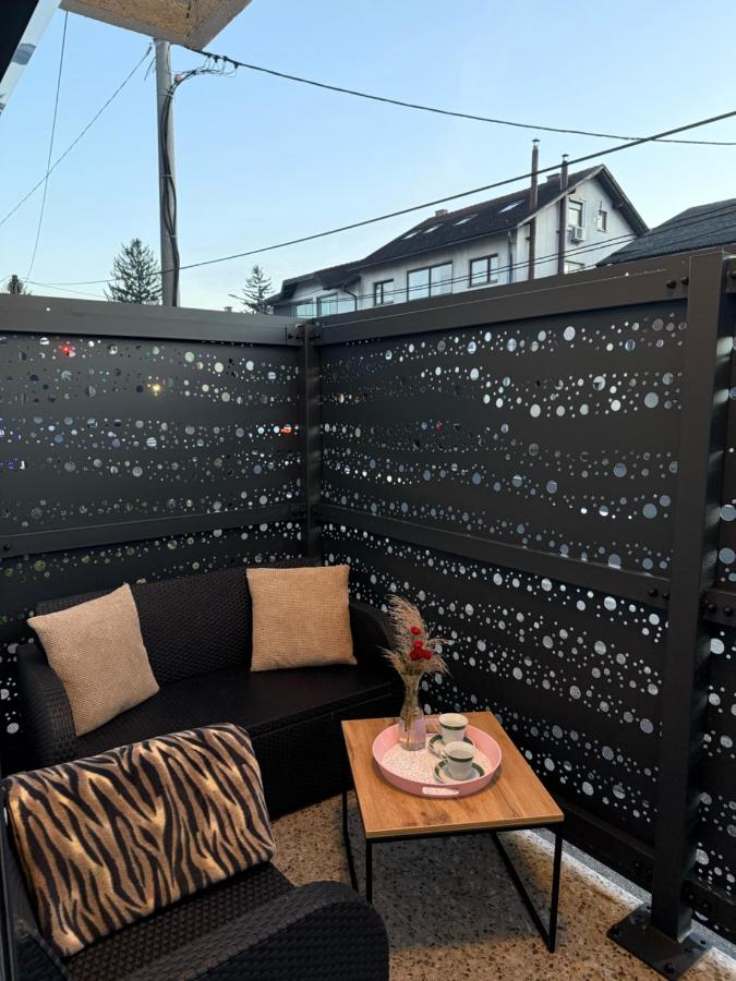 Apartman Tanzanija Bihać - Ferienwohnung