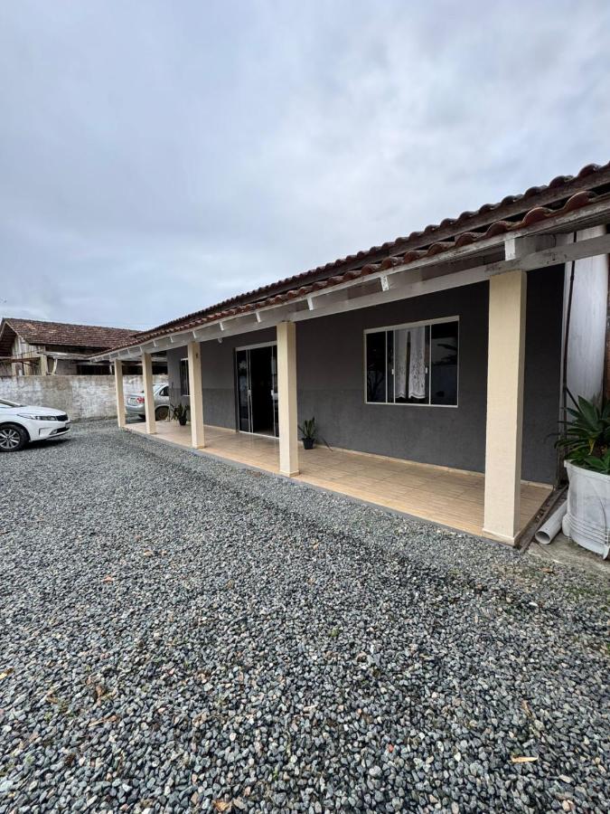 Casa a 900m do Beto Carrero - B&B