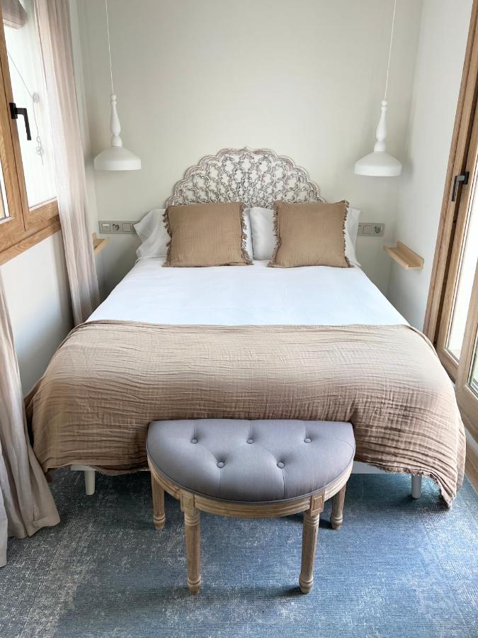 Deluxe Double Room with Balcony and Sea View