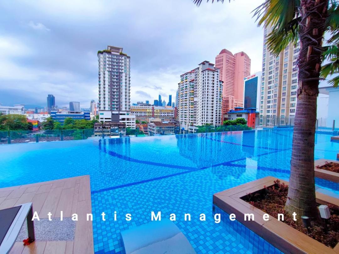 TR Residence Cozy & Luxury Apartment, Walking Distance MRT Titiwangsa & Nearby Titiwangsa Lake Garden - Chambres d'hôtes Kuala Lumpur