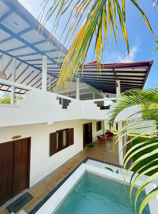 Sri Lanka Surf Villa Domus Graziella - Chambres d’hôtes Ahangama