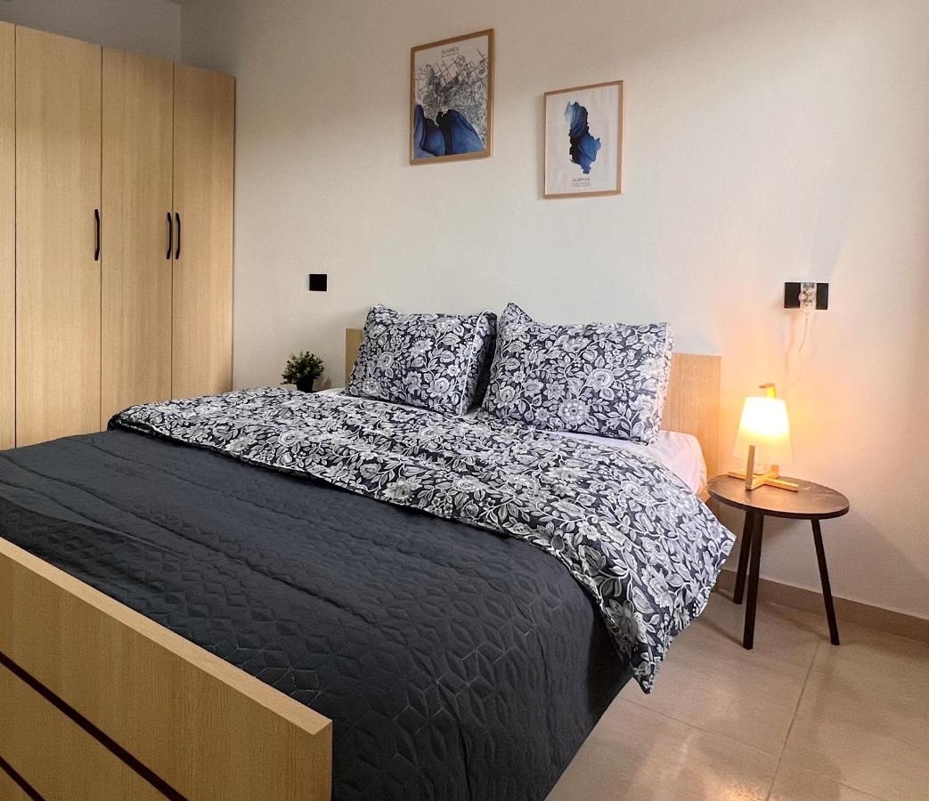 Helga Apartment - Bed and Breakfast Durrës