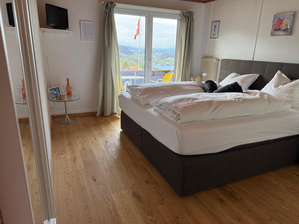 Doppelzimmer mit Seeblick