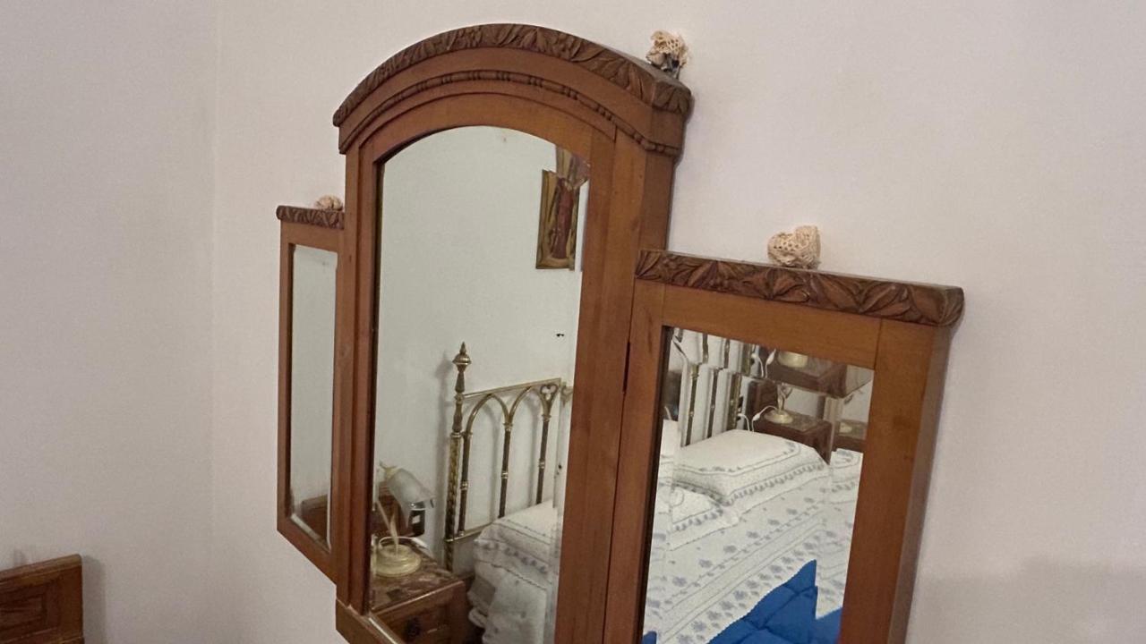 One-Bedroom Deluxe Apartment