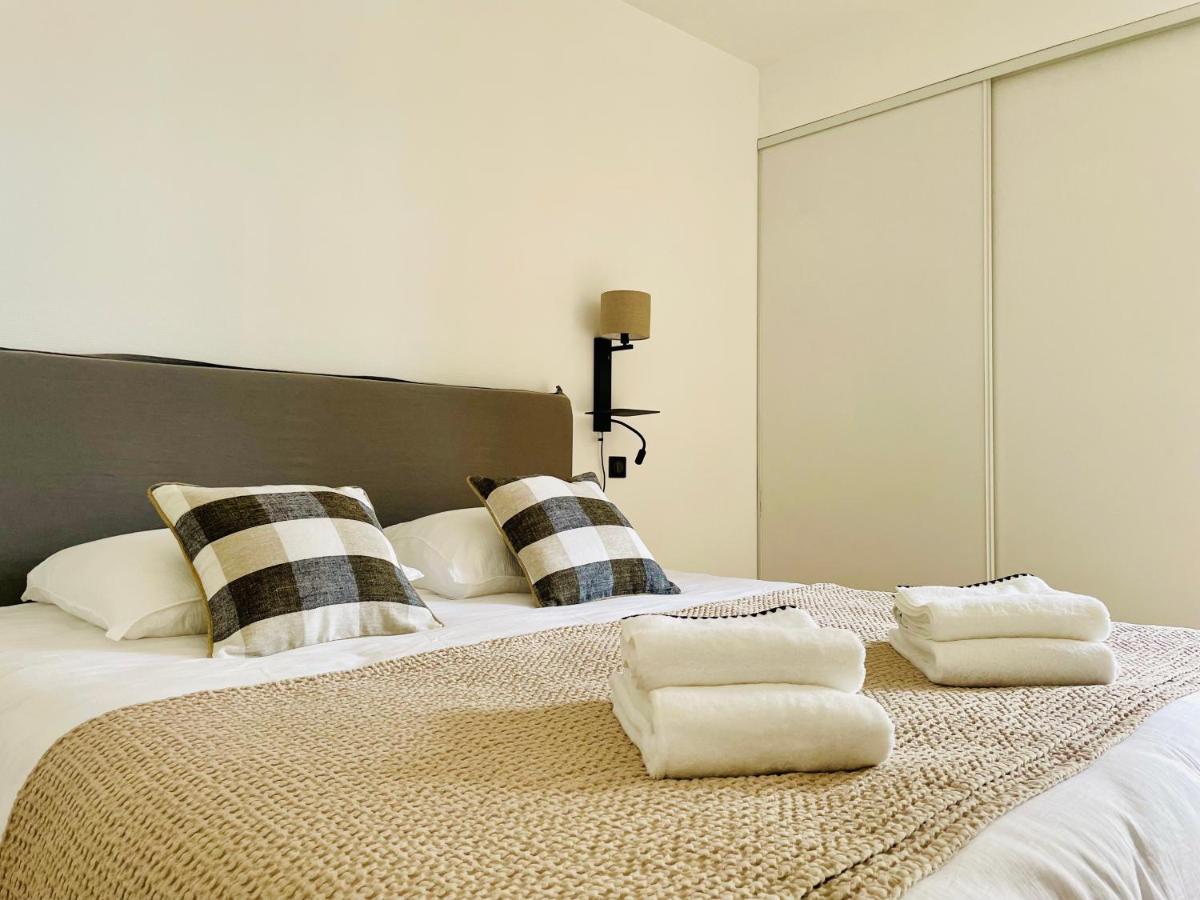 Two-Bedroom Apartment with City View