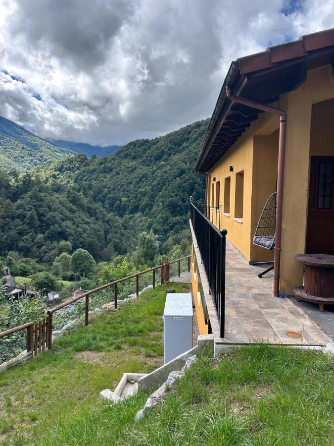 Appartamento con 2 Camere da Letto, Balcone e Terrazza