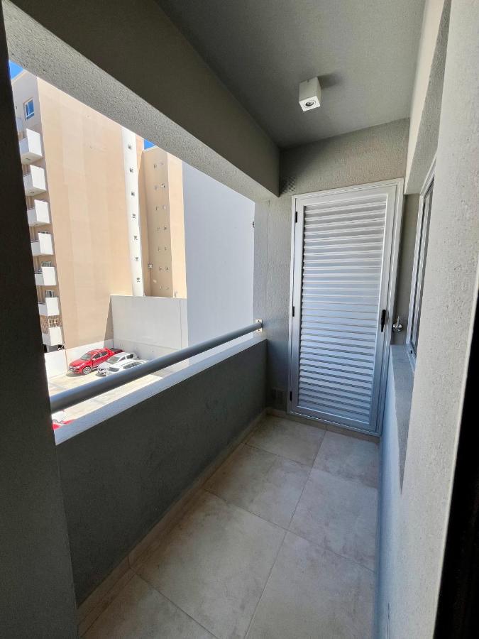 Hermoso dpto céntrico con cochera a 100 metros del mar - Bed and Breakfast