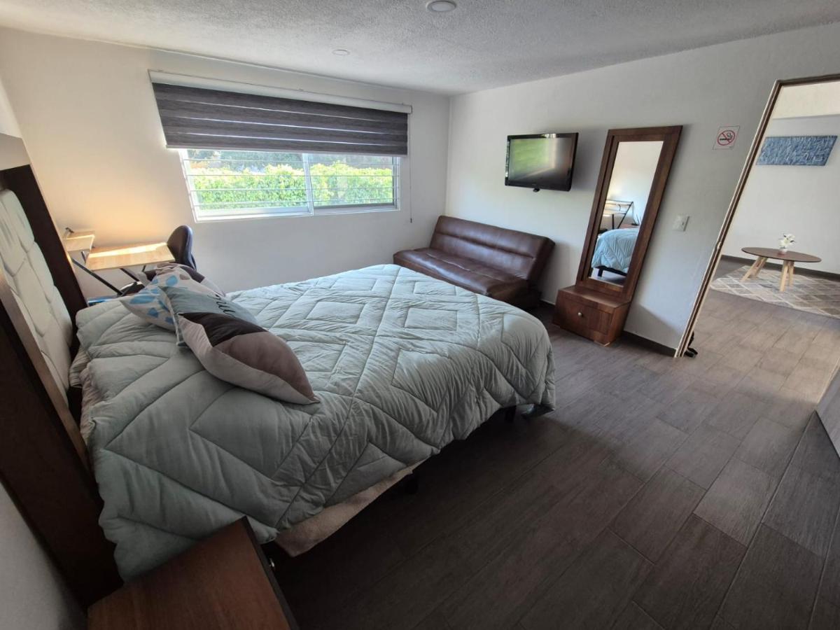 Departamento en Paseos del sol, Zapopan con amplia recamara - B&B