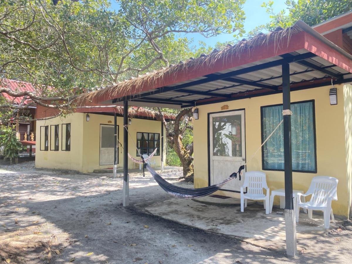 Double Room with Balcony (2 Adults + 1 Child)