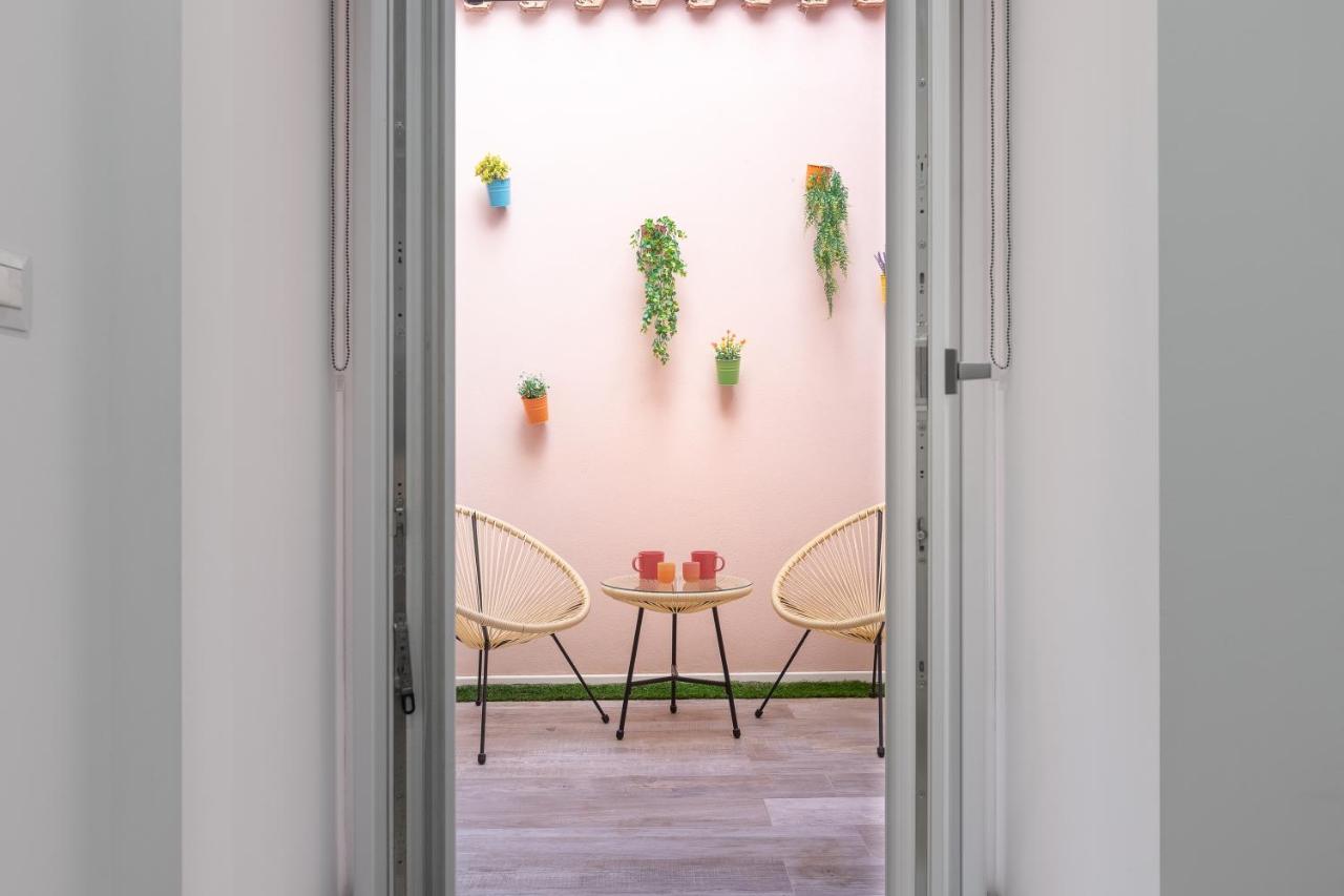 Stanza con Patio Privato nel centro storico di Alghero - Chambres d’hôtes Alghero