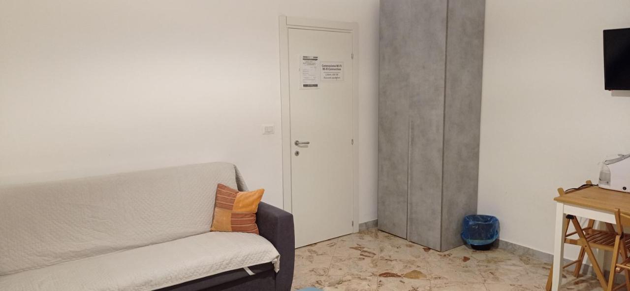 Habitación Triple con baño privado externo

